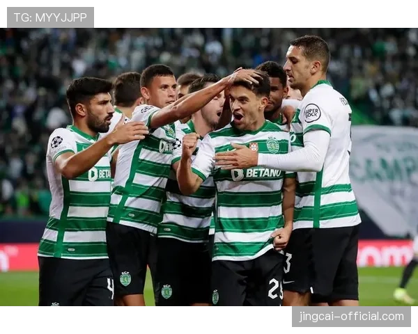 贝西克塔斯门将德斯塔诺鲁解禁复出